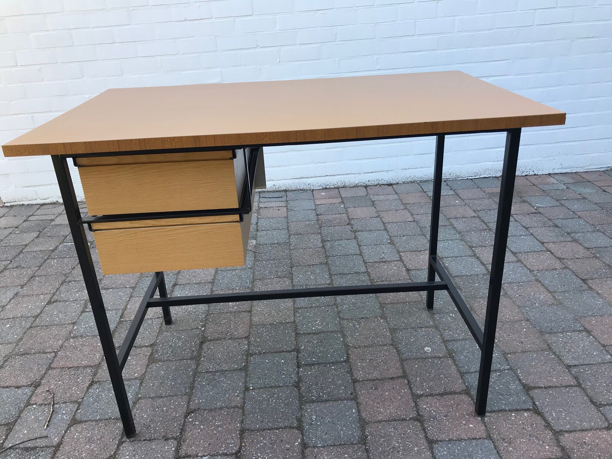 desk white drawers of Pierre guariche edition meurop 1960