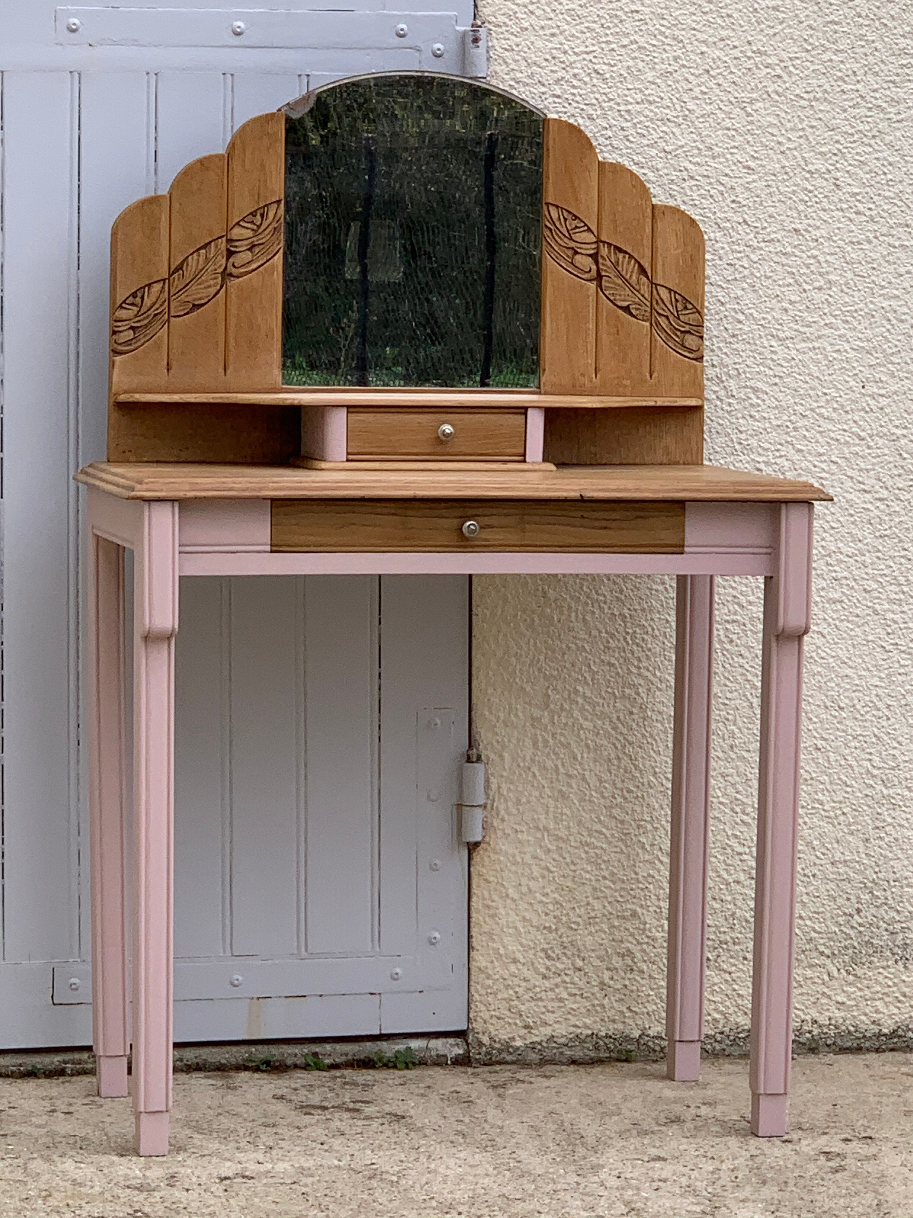 Art deco hairdresser, 1930s