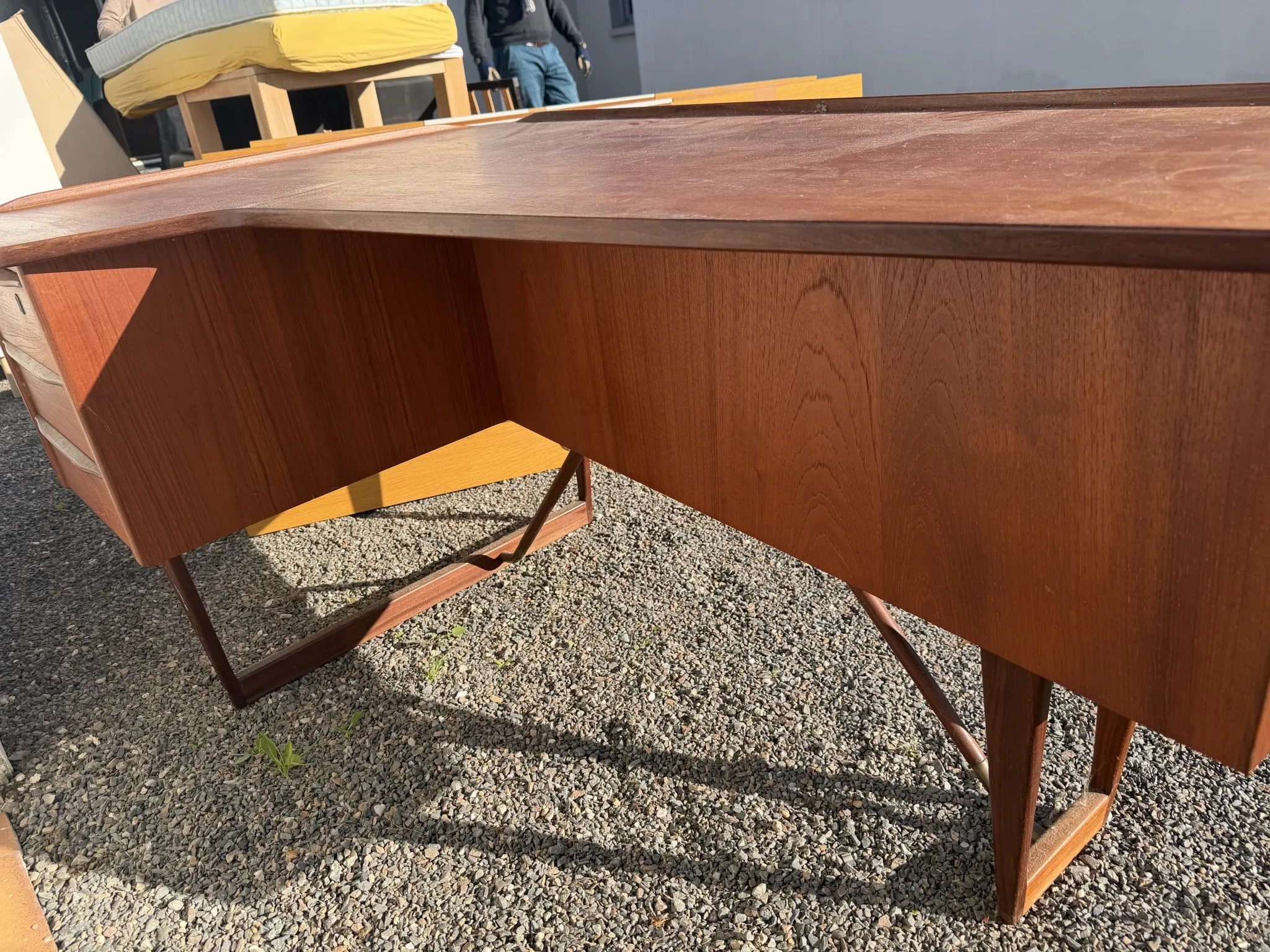 Boomerang Desk in teak – Peter Løvig Nielsen, Denmark, 1960s