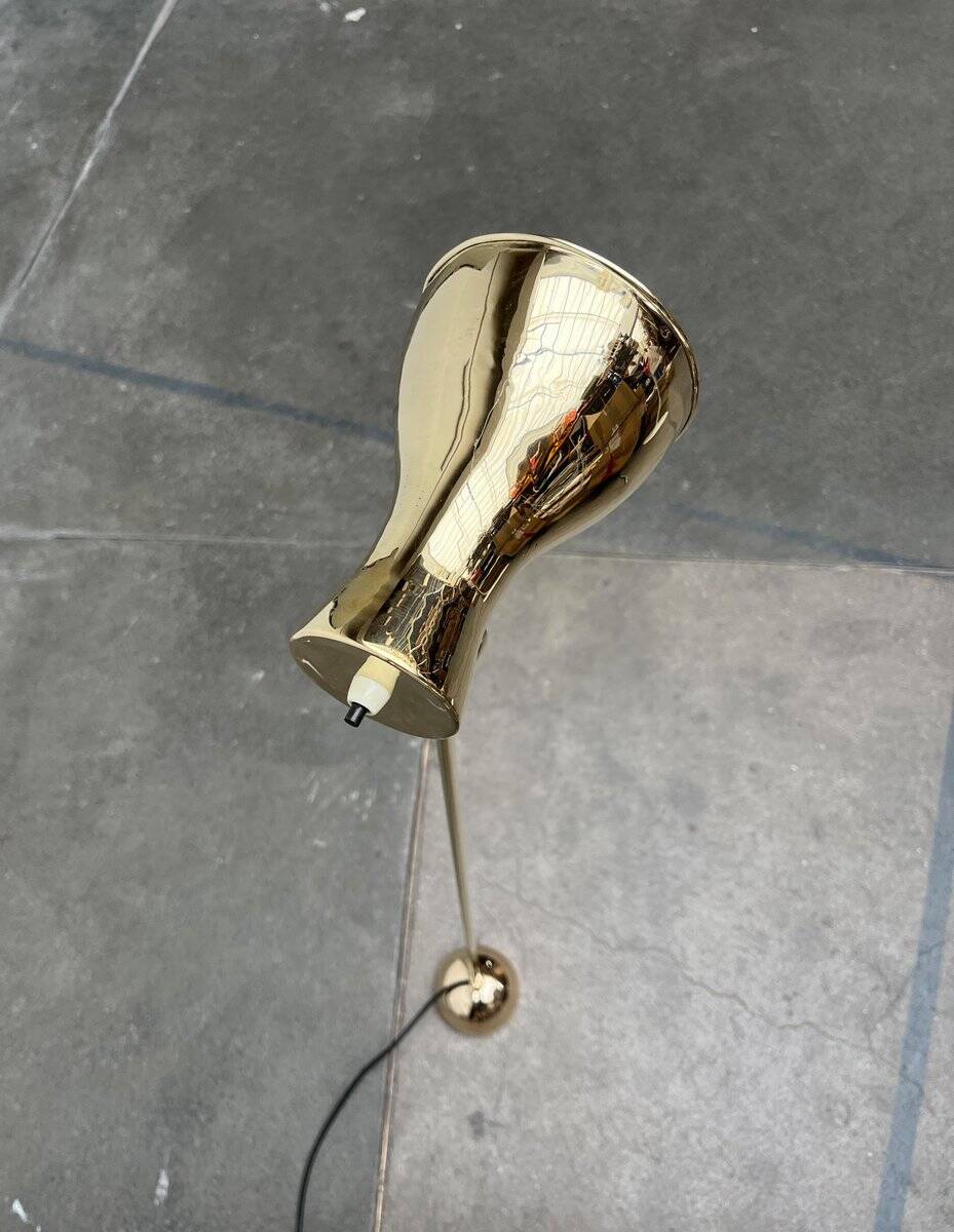 Minimalist brass floor lamp from the mid-century by Dieter Schulz for Wohnbedarf Ag, 1950s.