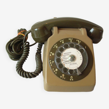 Ancien téléphone fixe à cadran SO.CO.TEL S63 couleur vert olive déco vintage