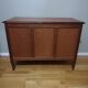 Commode arbalète trois tiroirs en merisier