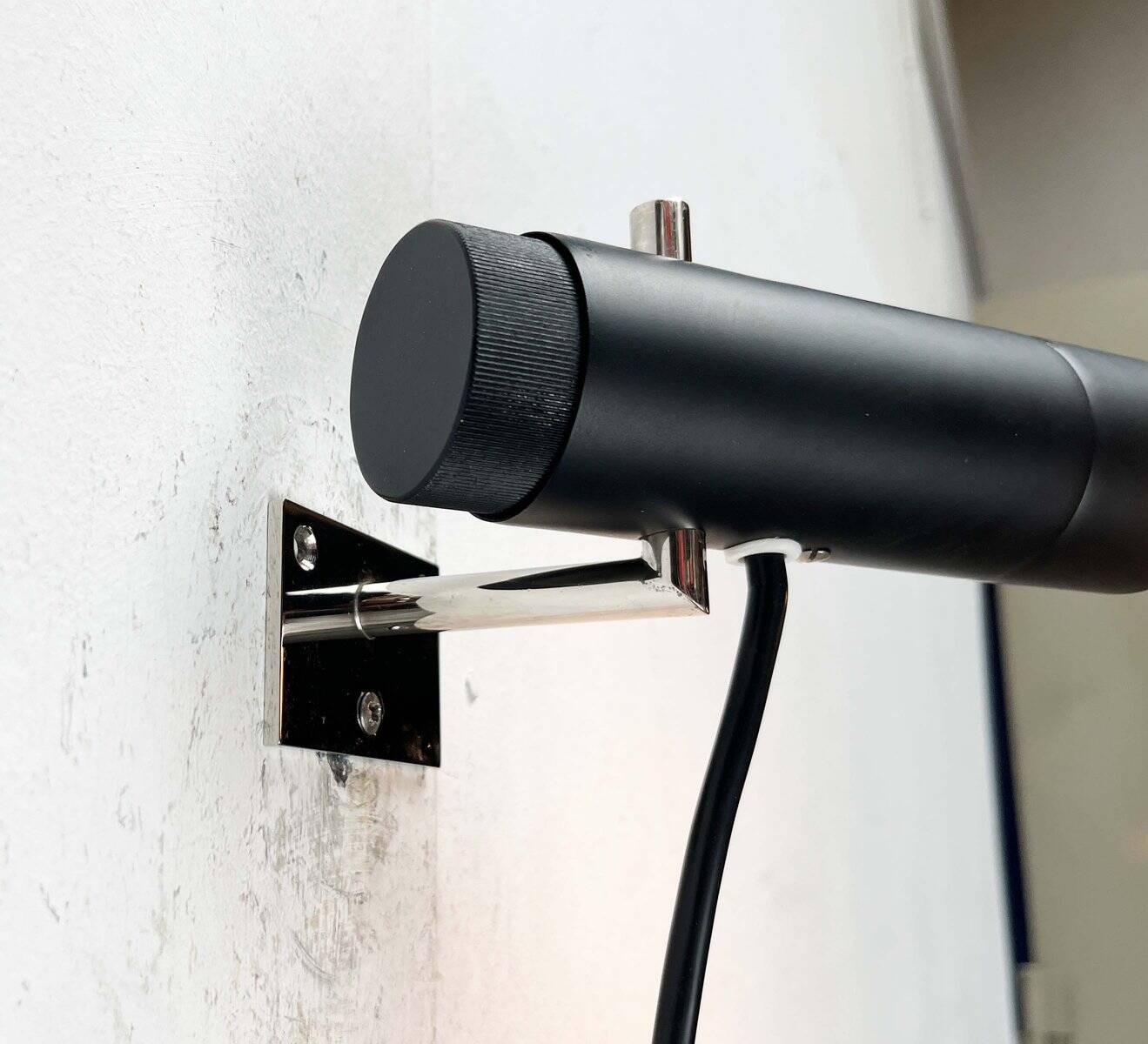 Mid-century minimalist wall lamp attributed to Egon Eiermann for Beisl, 1960s.