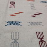 Tapis blanc à motifs berbères multicolores fait main