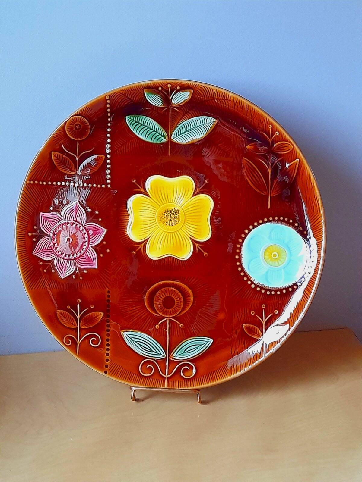 Vintage floral plate, Sarreguemines 1970