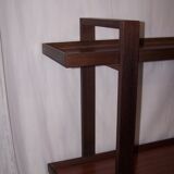 Standing shelf reconstruction of the 50s