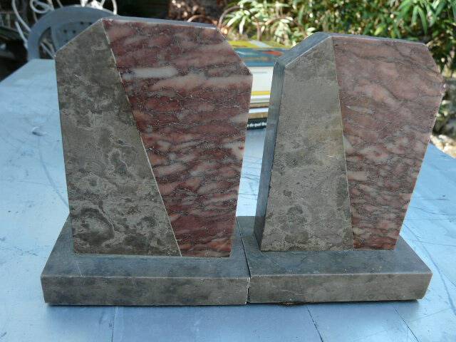 Paire de serre livres en marbre art déco