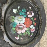 Bohemian and folkloric tray hand-painted flowers on a black metal background