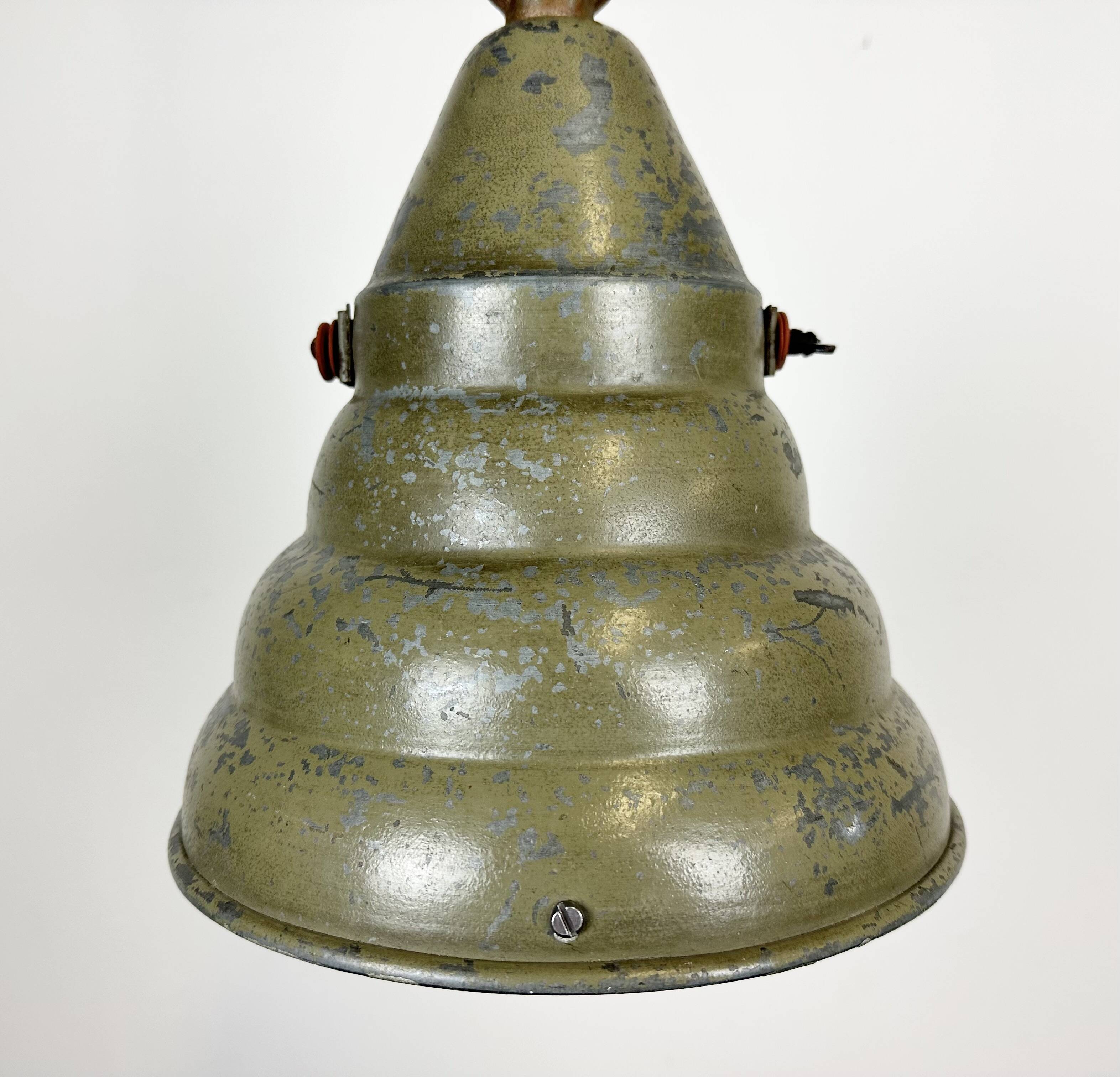 Green Industrial Aluminium Hanging Lamp, 1970s