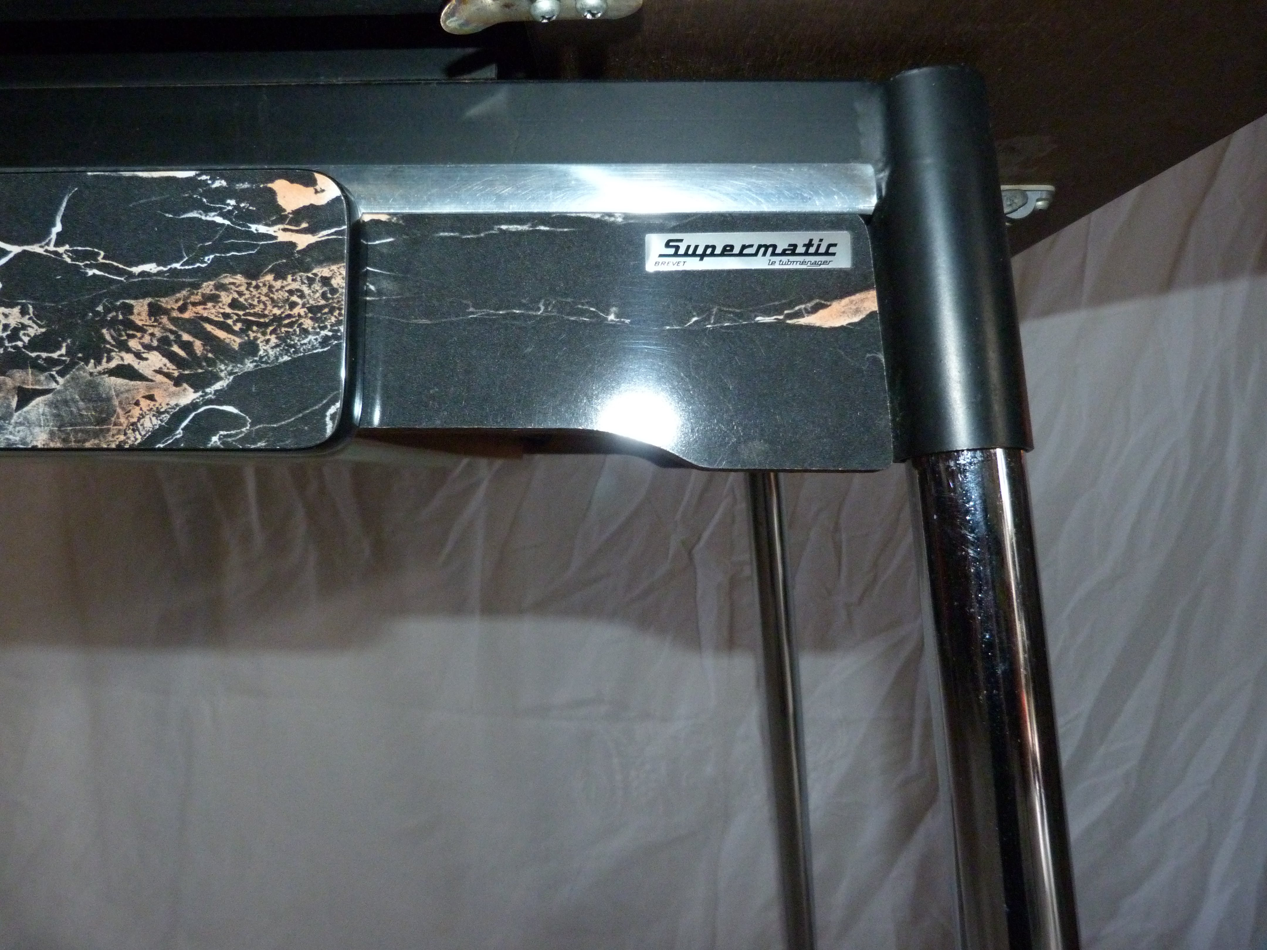 Table marble formica 70