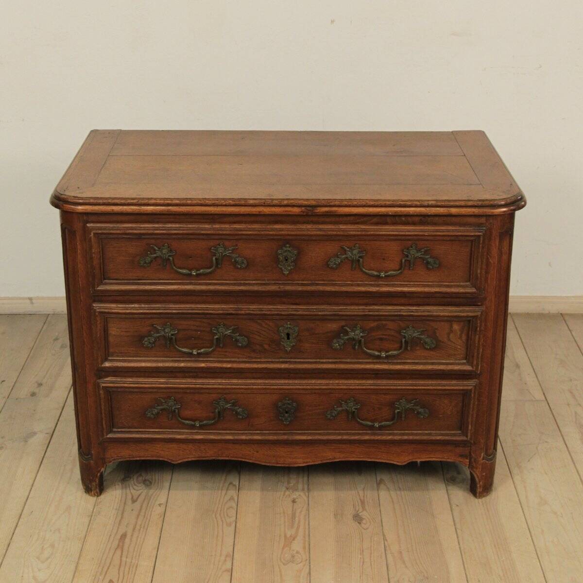 Antique French Chest of Drawers, 1800s
