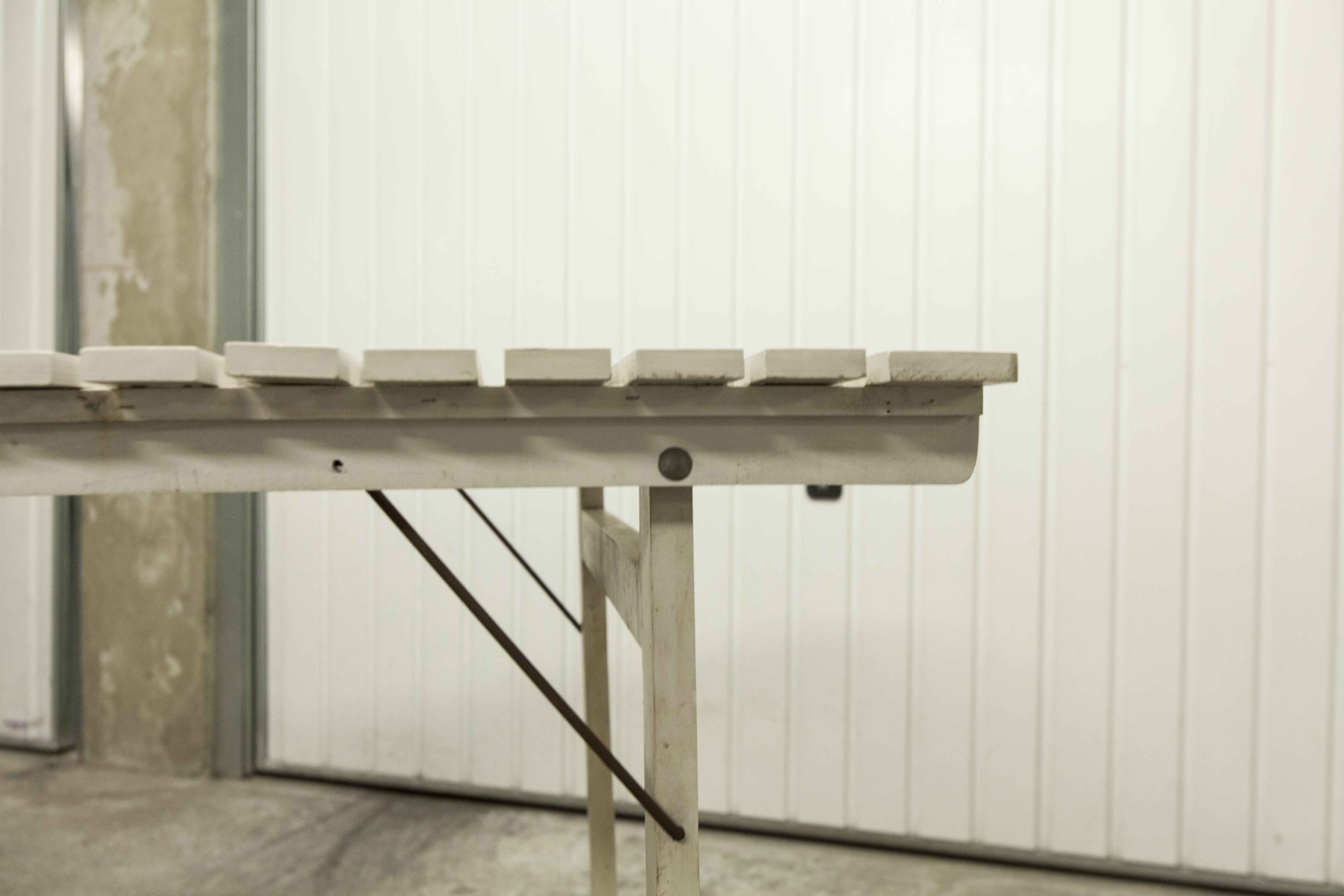 Garden furniture table and 4 armchairs 60's in its juice