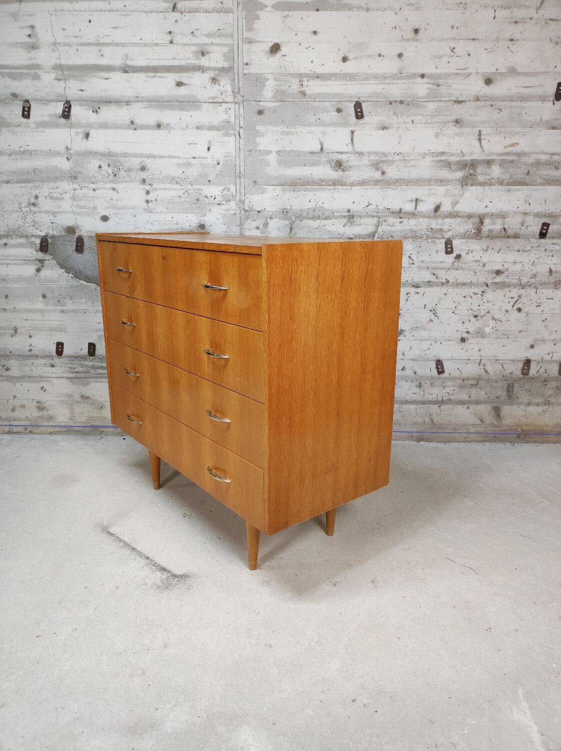 Vintage chest of drawers