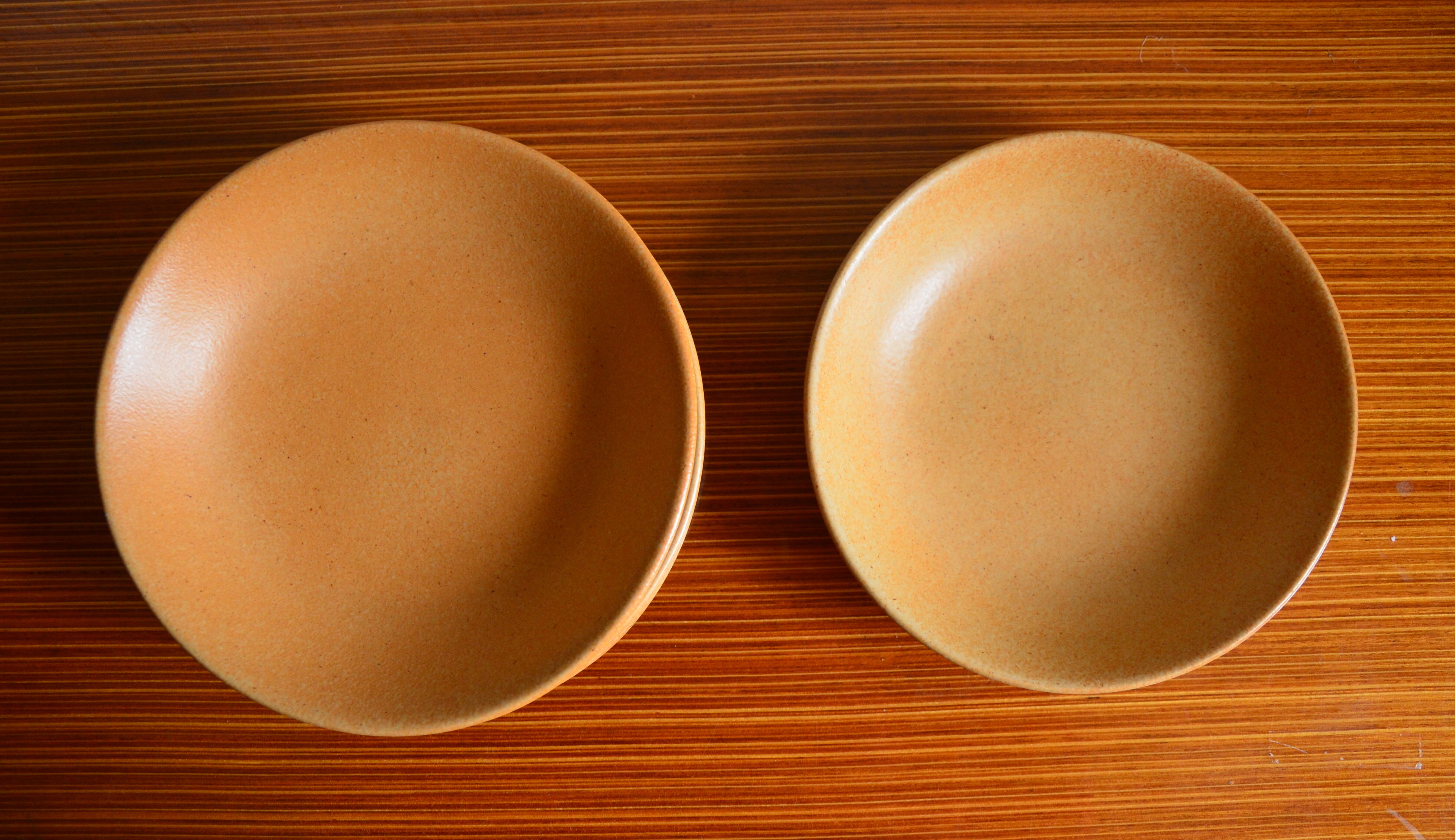 Lot de 5 assiettes creuses en grès
