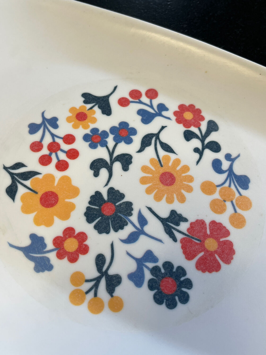 Voluform flower dish