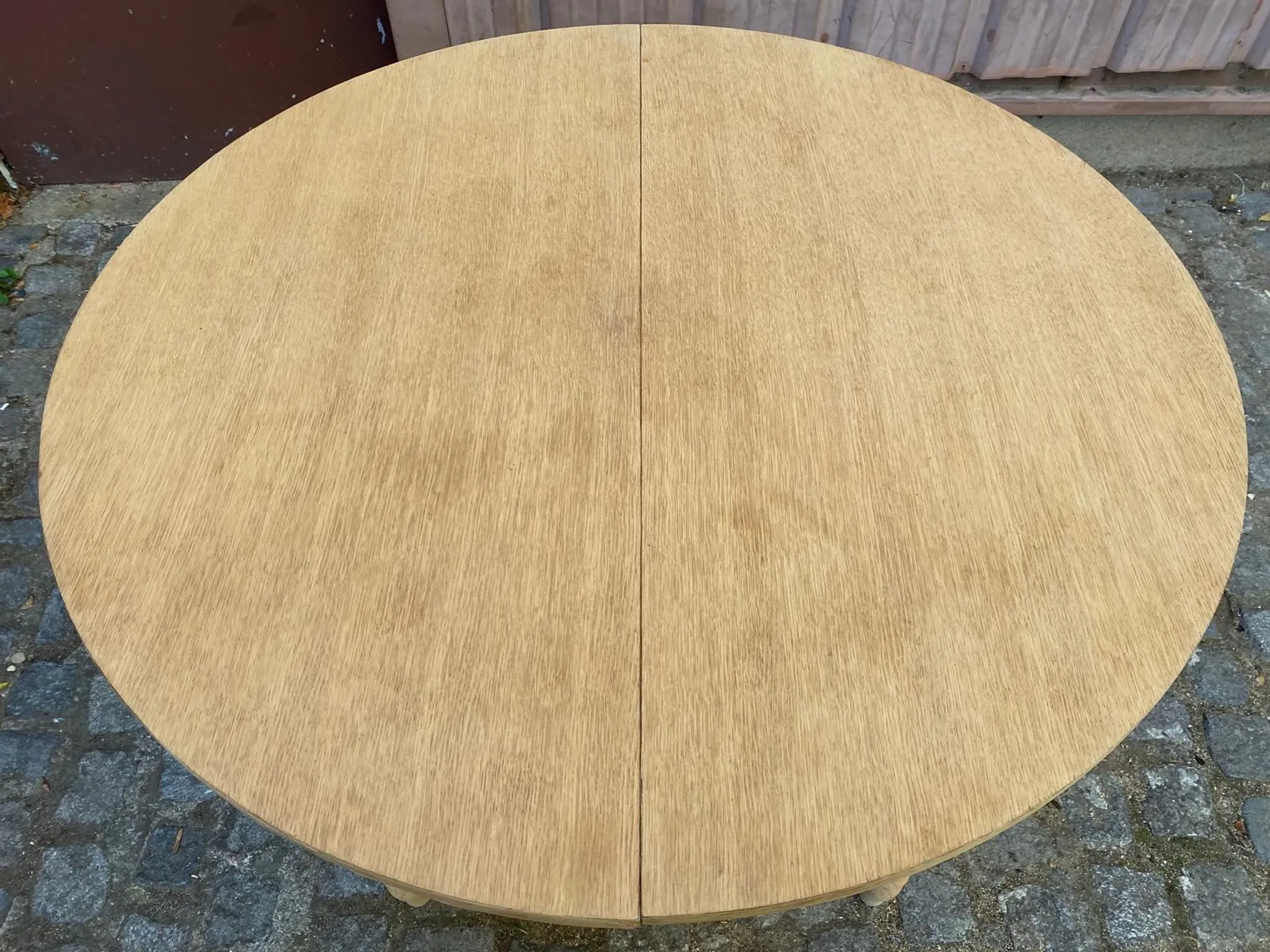 Round extendable dining table Louis Philippe stripped in oak 1960 100cm