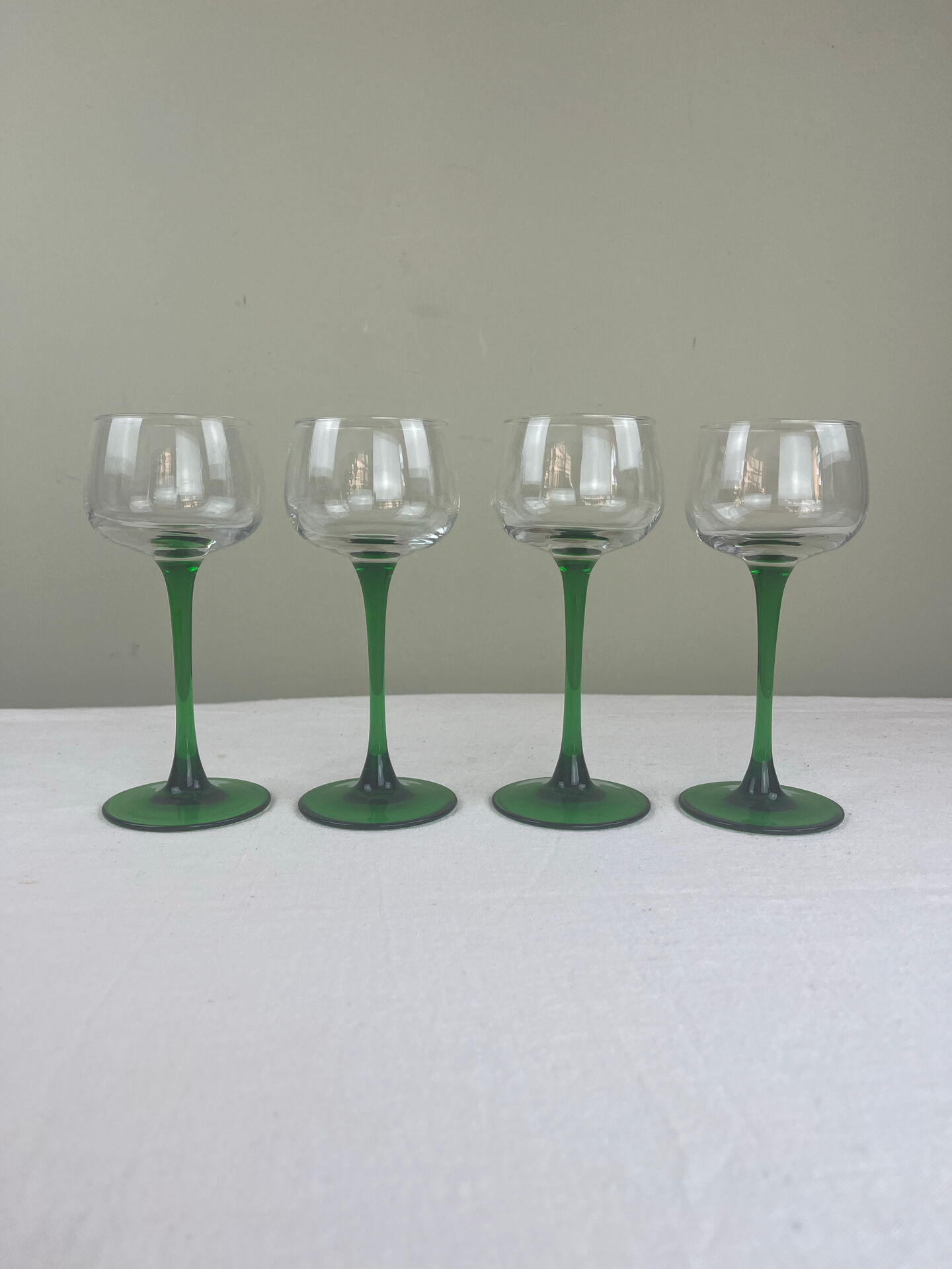 4 vintage glasses