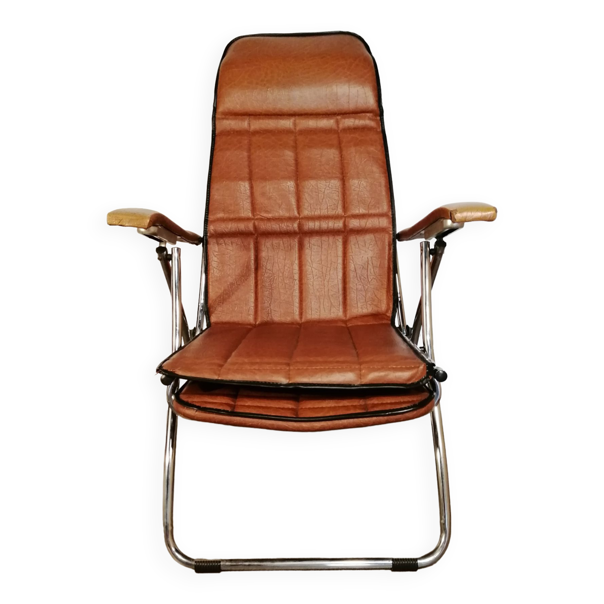 Maule Marga brown leatherette reclining and folding armchair made in Italy vintage 1970