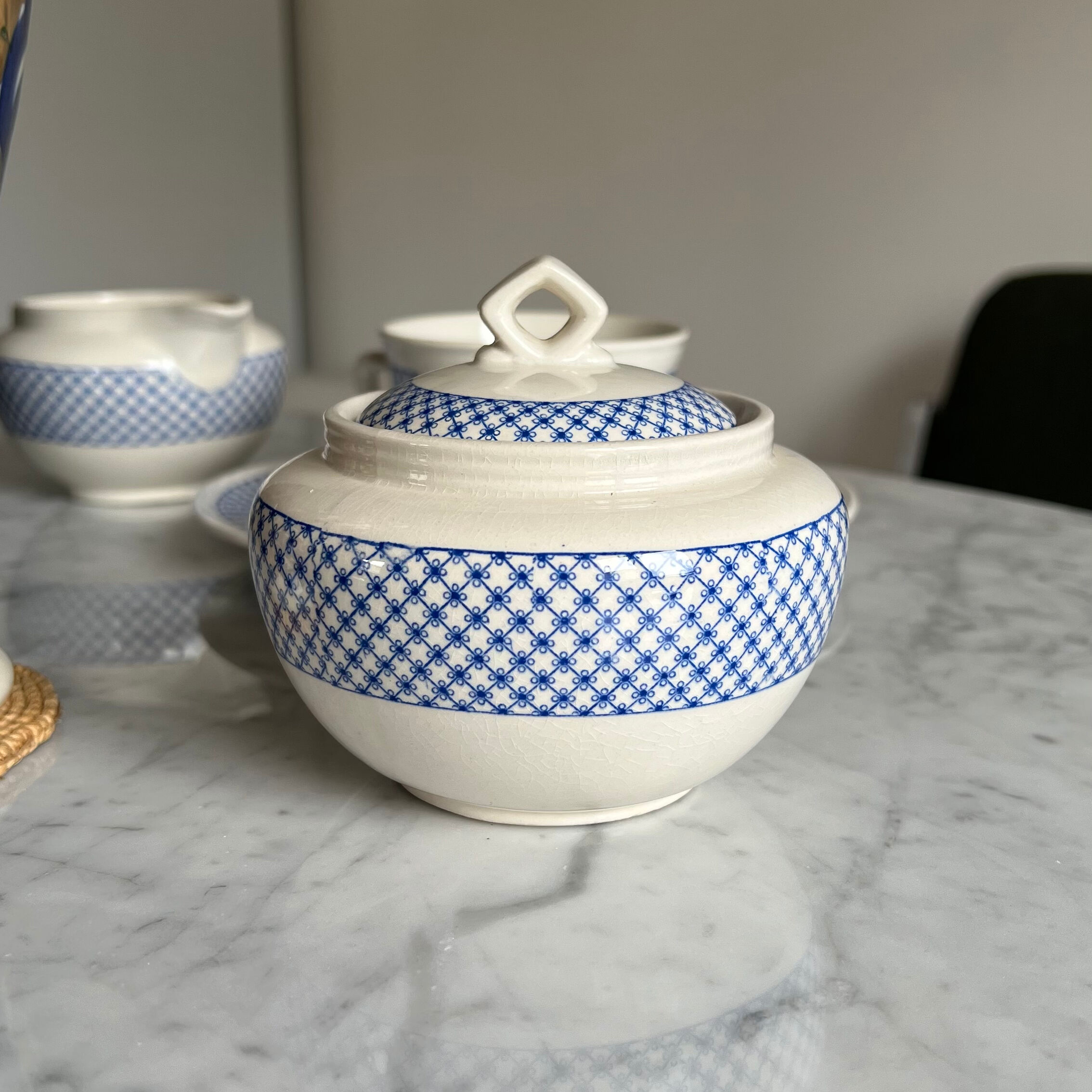 Lot of a boch frères tea set