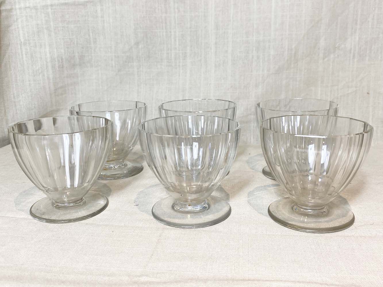 Service of 12 dessert cups, crystal