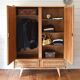 Armoire en bois et rotin