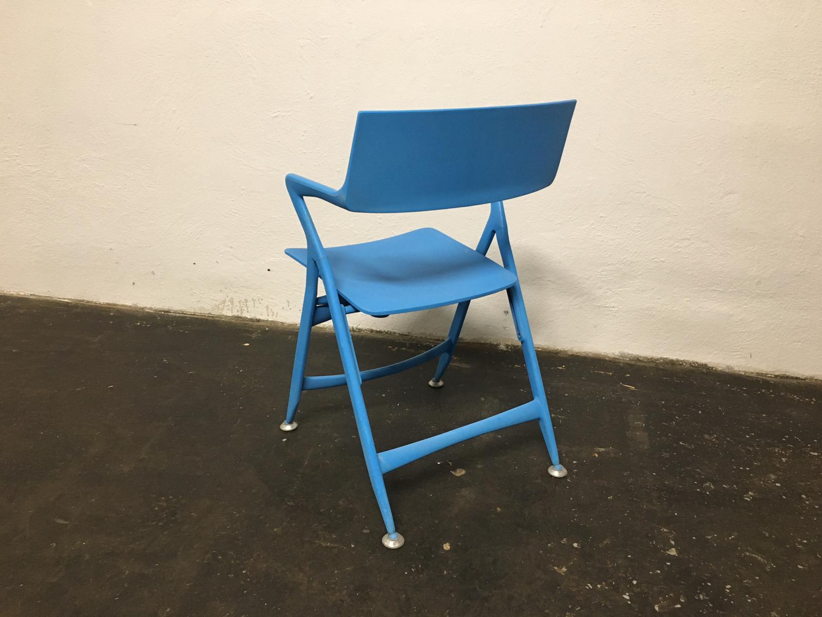 Dolly folding chair by Antonio Citterio made by Kartell