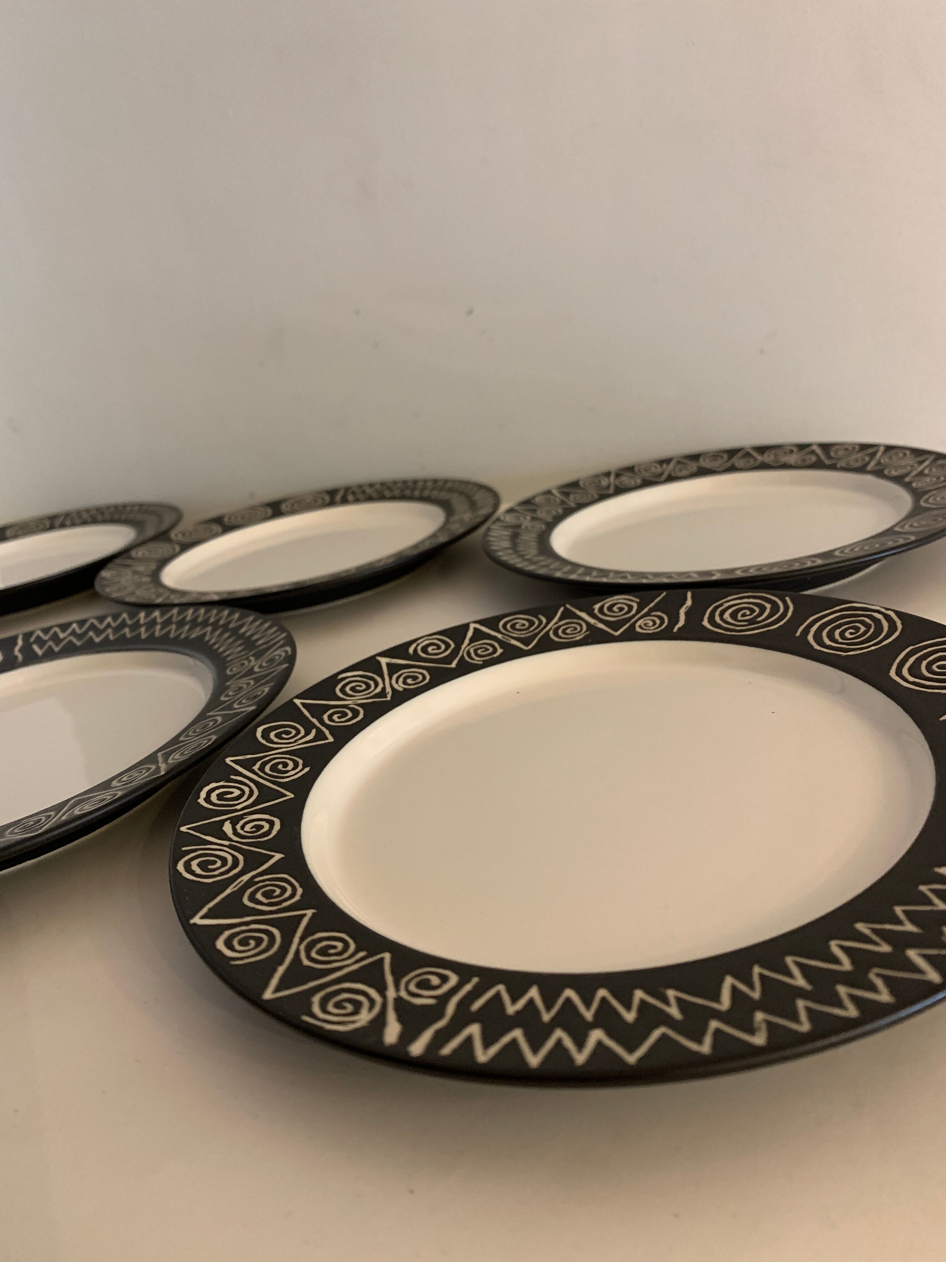 6 black and white dessert plates Scraffito, Habitat Japan, 1970