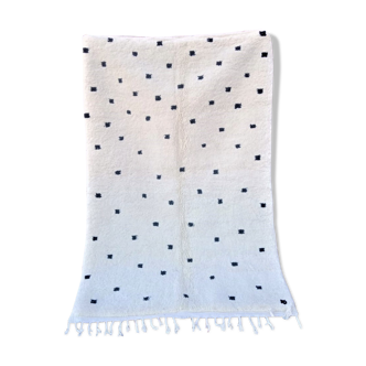 Tapis berbère à pois  240x160cm
