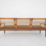 Hans Olsen for Brdr Juul Kristensen, rattan backed sofa, Denmark 1950s