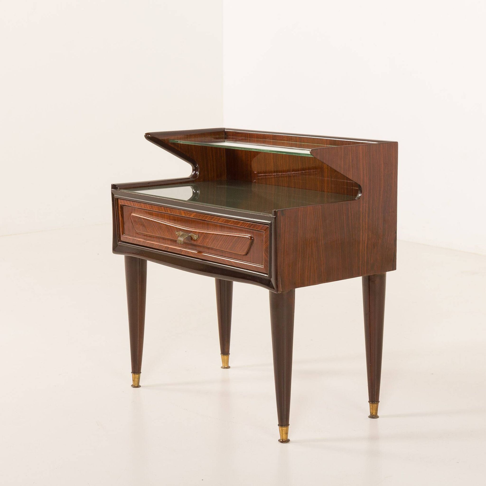 Italian mid-century side table in the style of Paolo Buffa, 1950s
