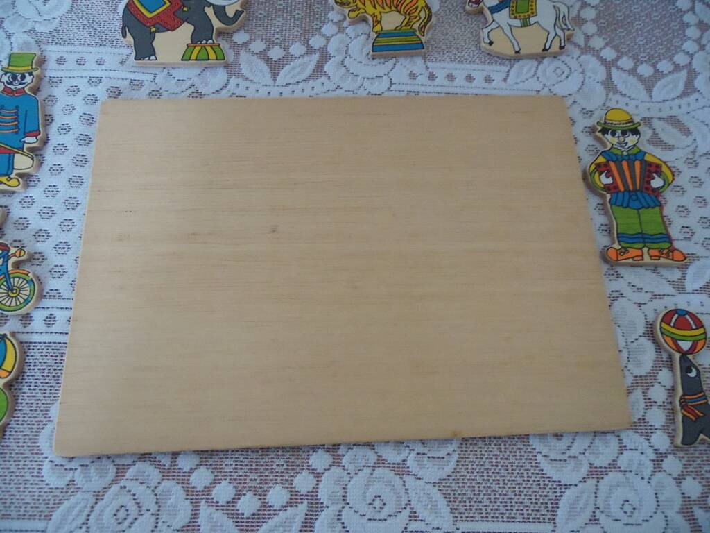 8 piece wooden puzzle the circus