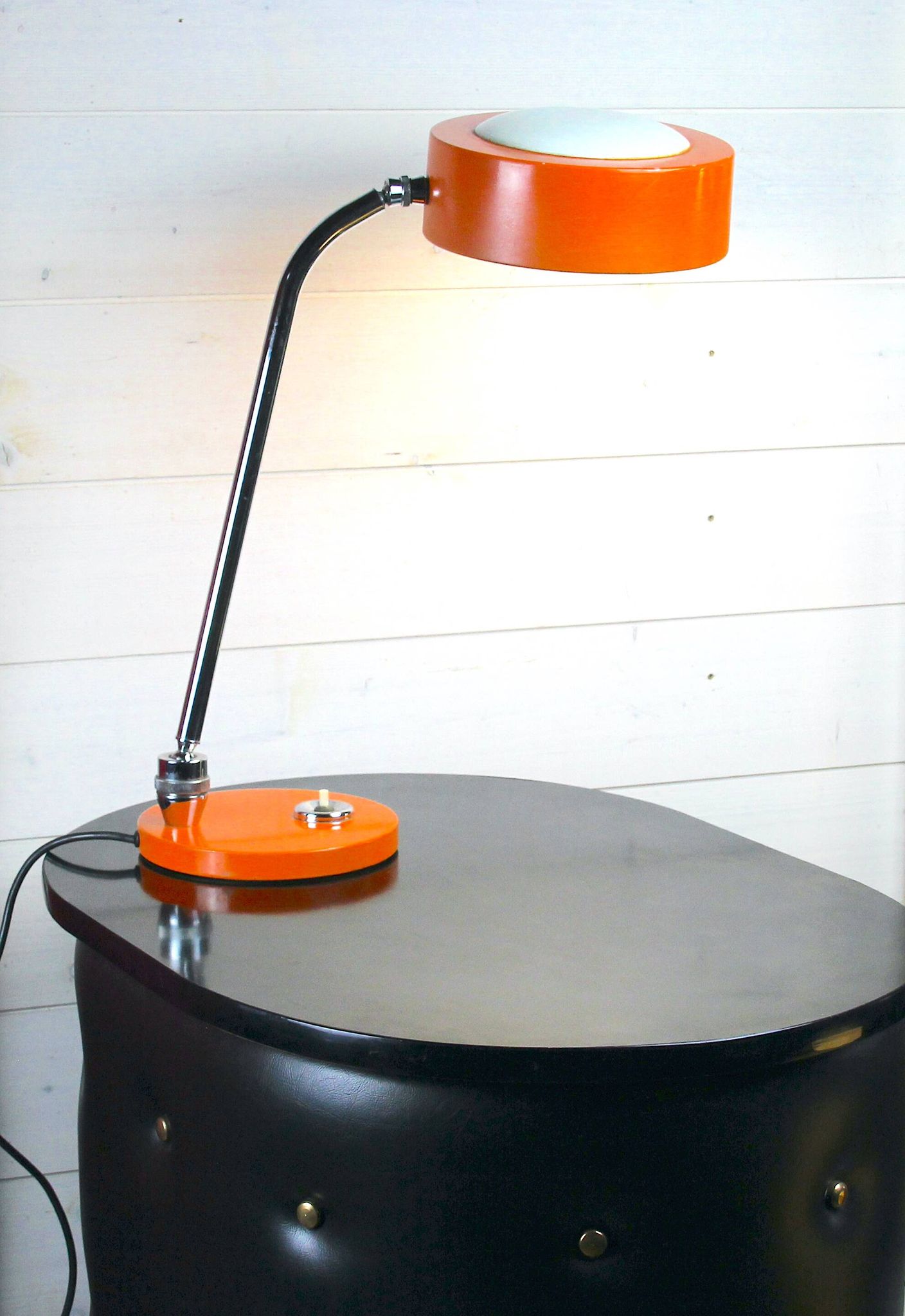 CharlJumo, Modern industrial desk lamp, Original orange color, France