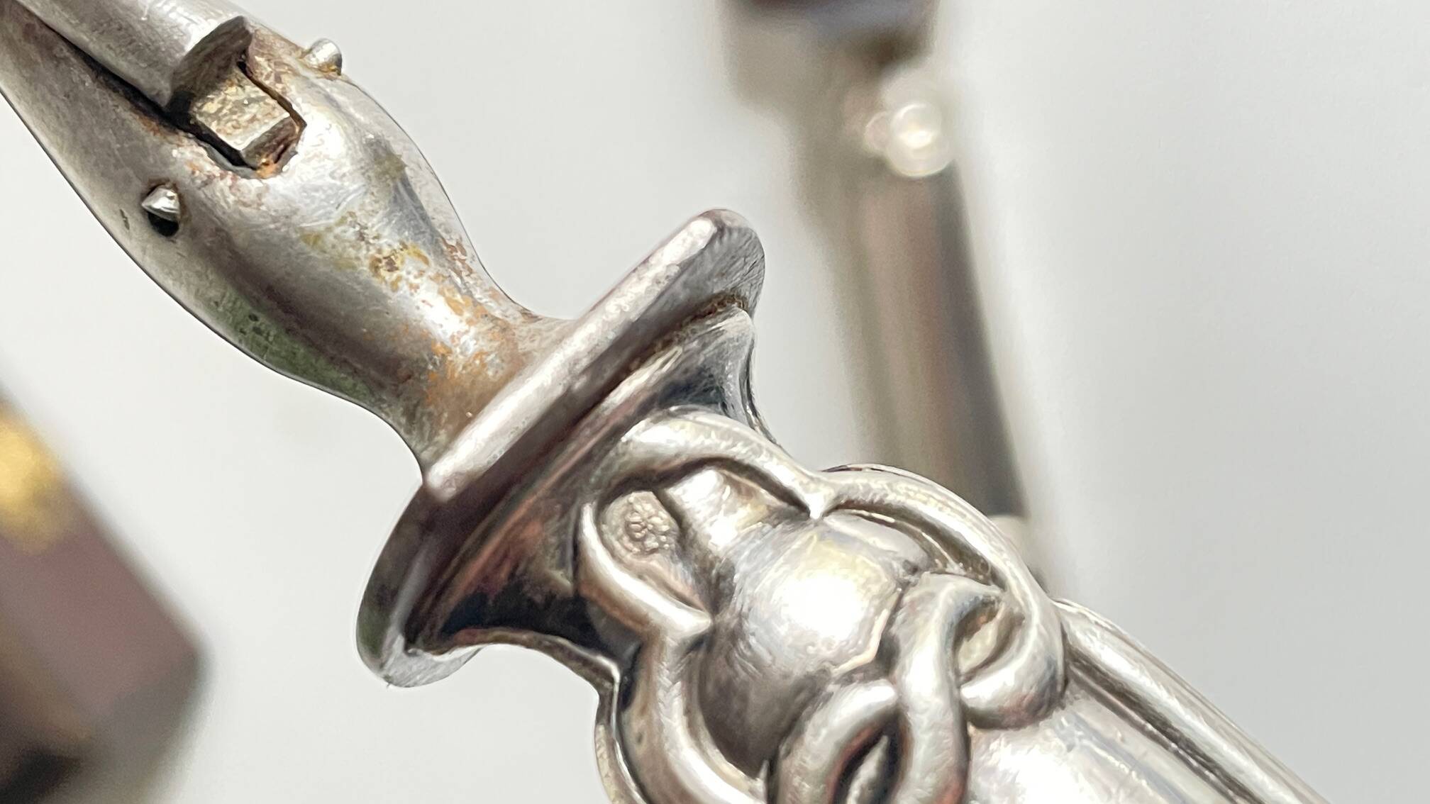 Silver and Silver-Plated Meat Cutlery PARIS