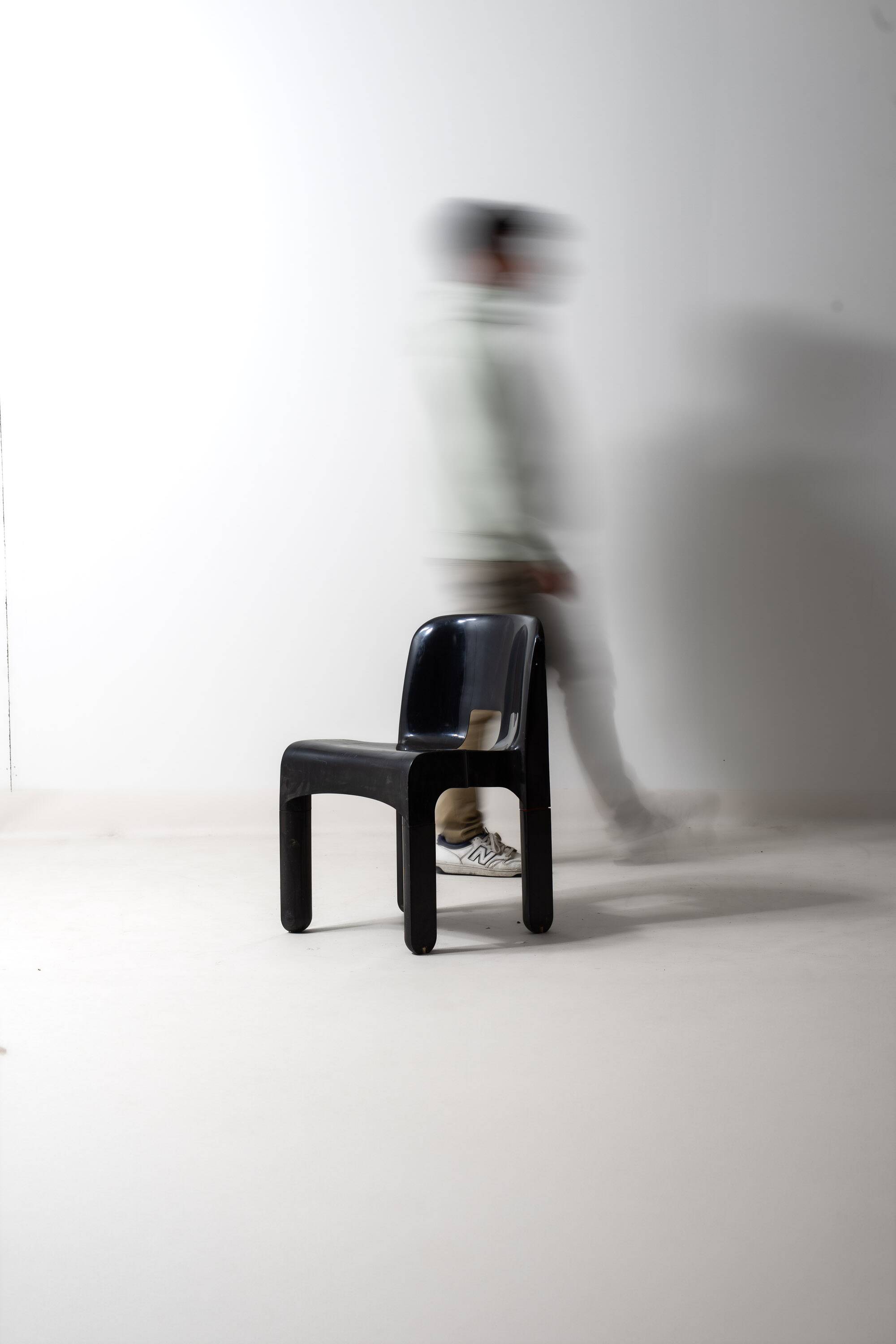 Ensemble de 6 chaises 'Universale' par Joe Colombo