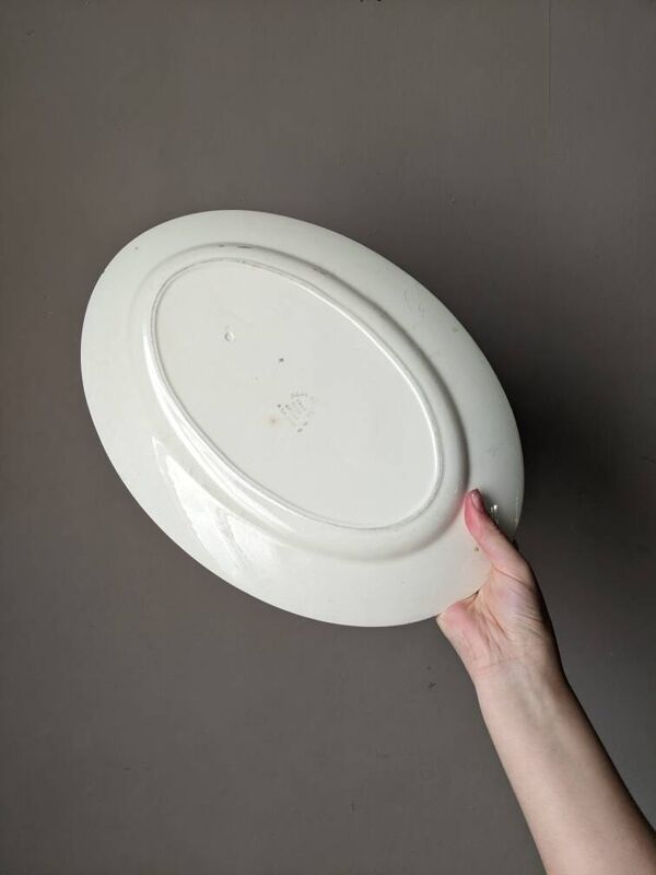 Plat ovale en céramique ancien décor floral peint à la main déco campagne