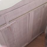 Green Parisian buffet