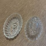 Coupelle ancienne en verre ciselé