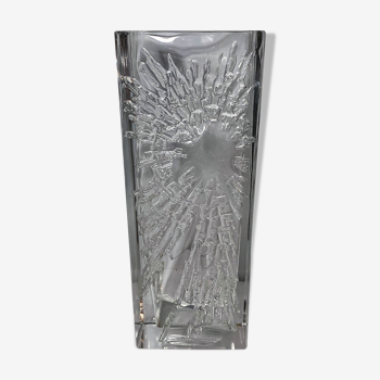 Vase en cristal taillé signé design Daum 1970