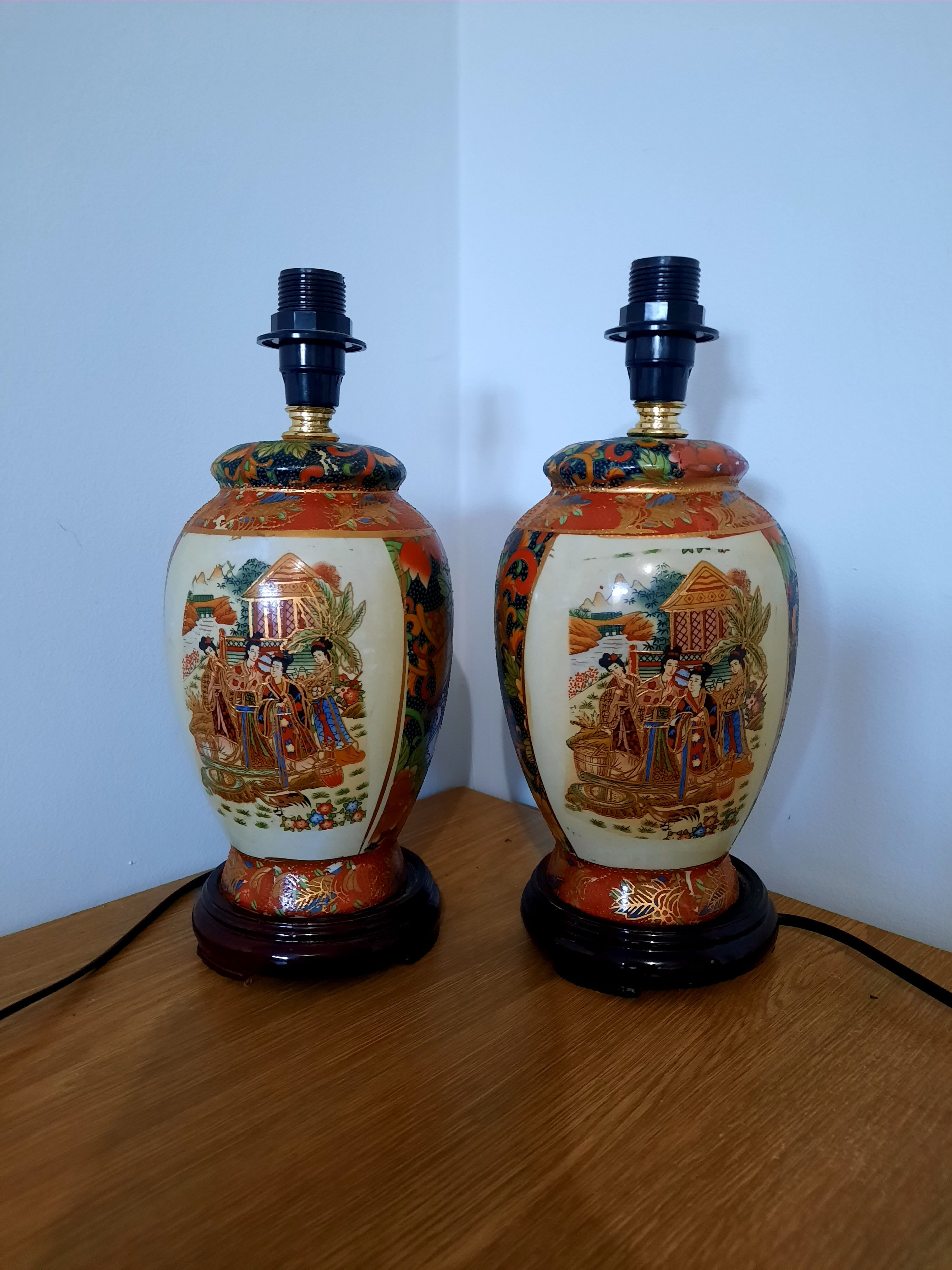 Pair of earthenware living room lamps