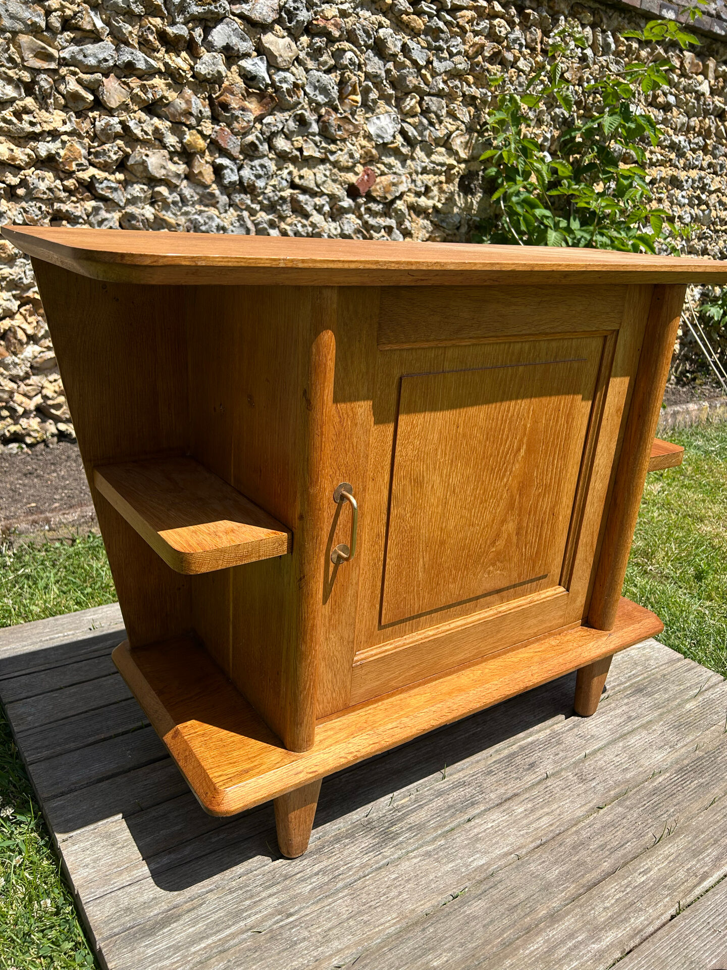 Small vintage solid light oak bar from the 1950s.