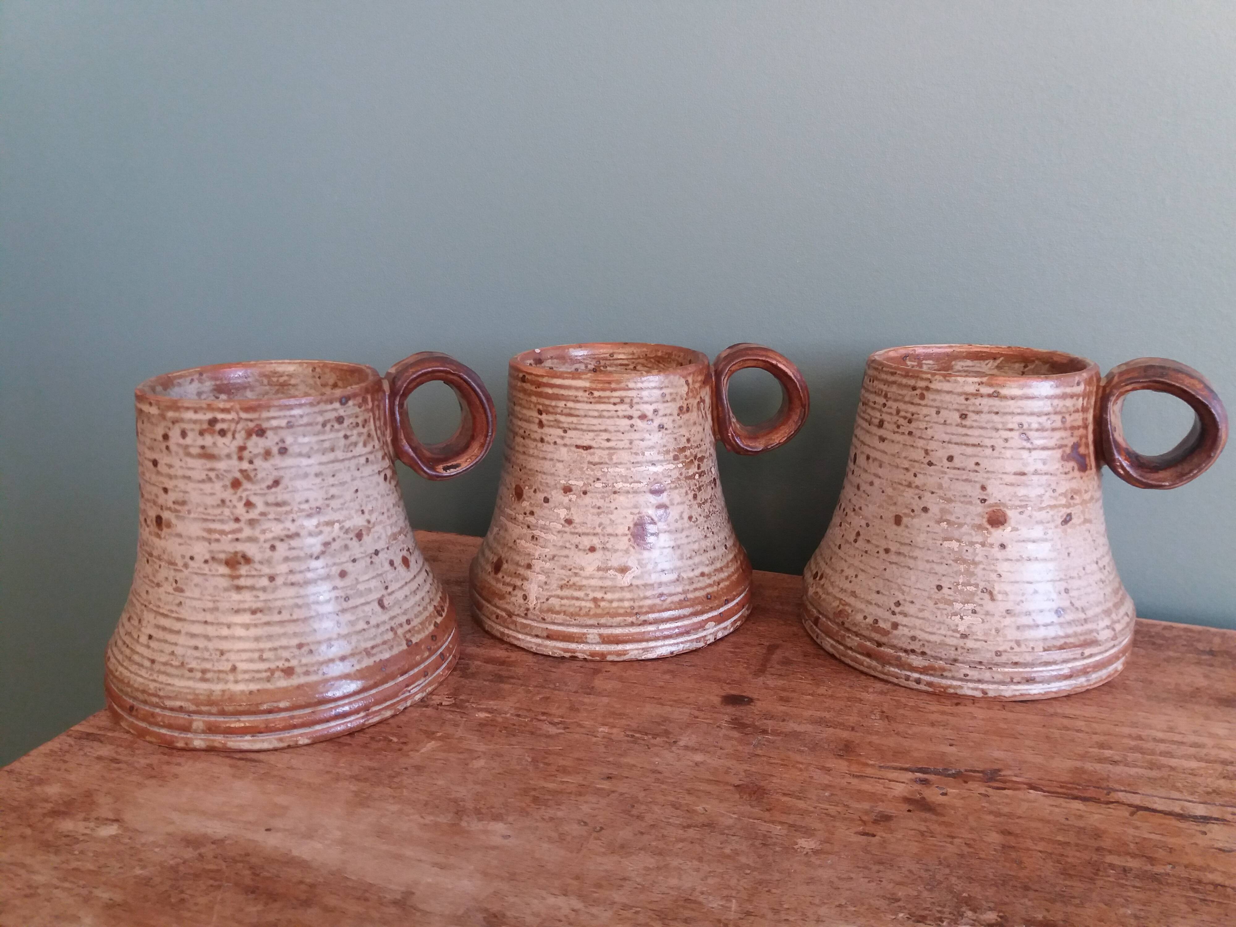 Stoneware mugs from Puisaye by Jean-Pierre Prud’homme