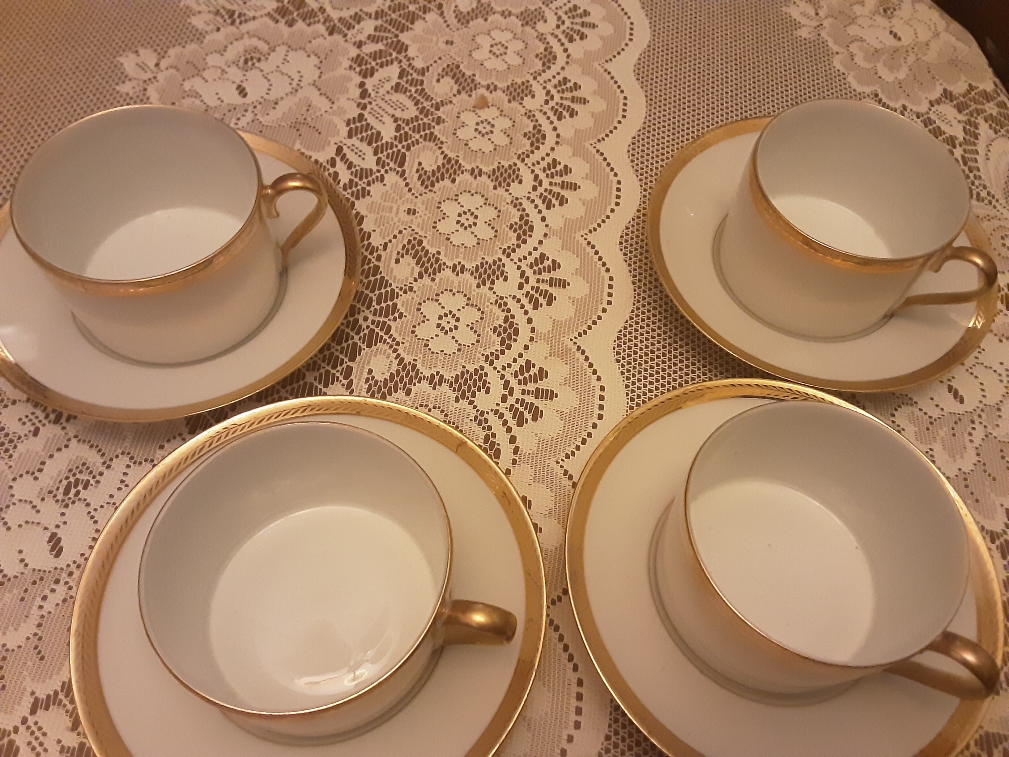 5 tasses et sous tasses  porcelaine limoges  gda