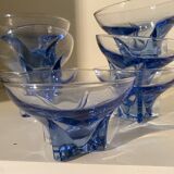 Coupes en verre bleu