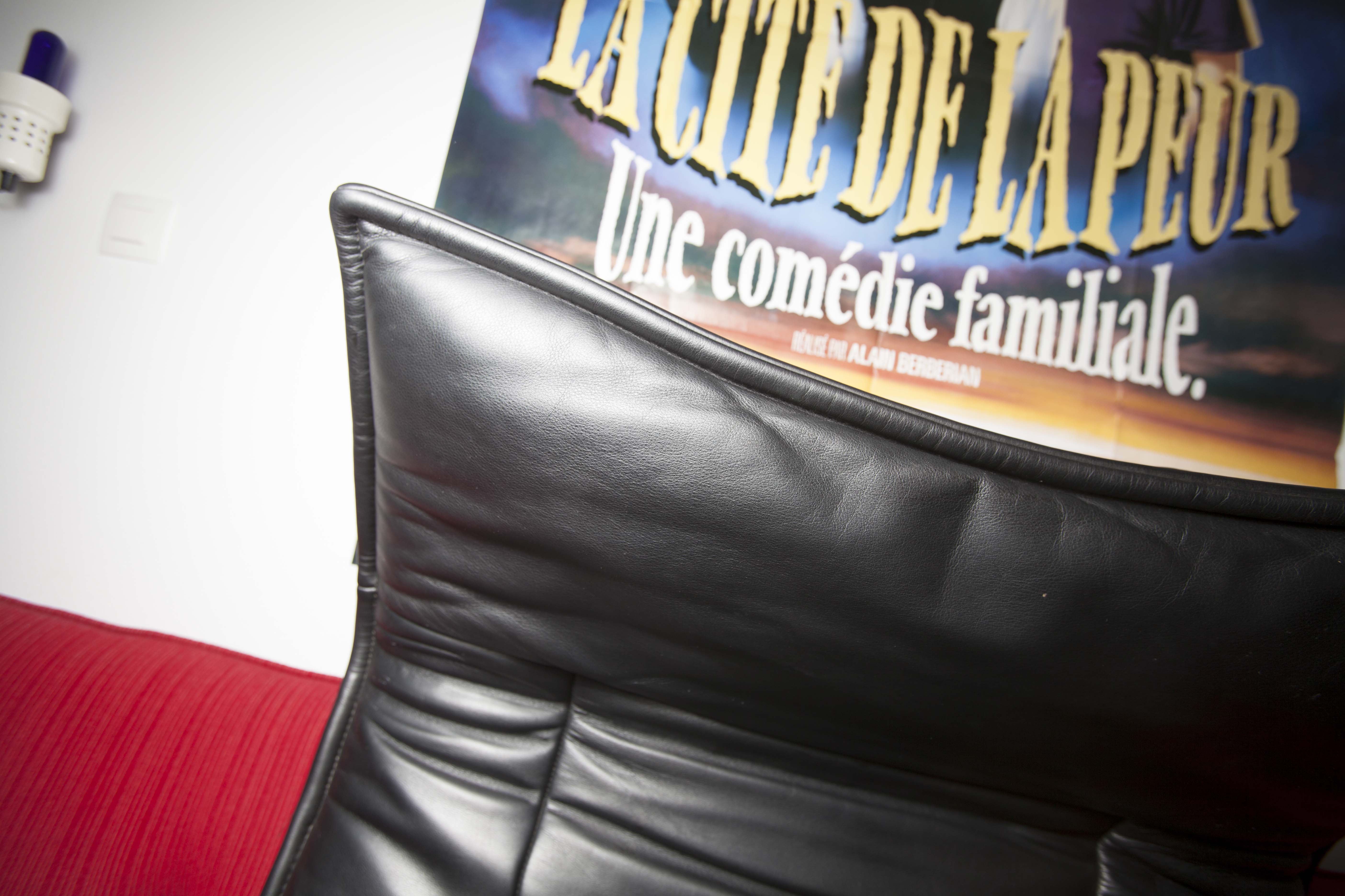 Leather sofa model "Veranda" Vico Magistretti for Cassina