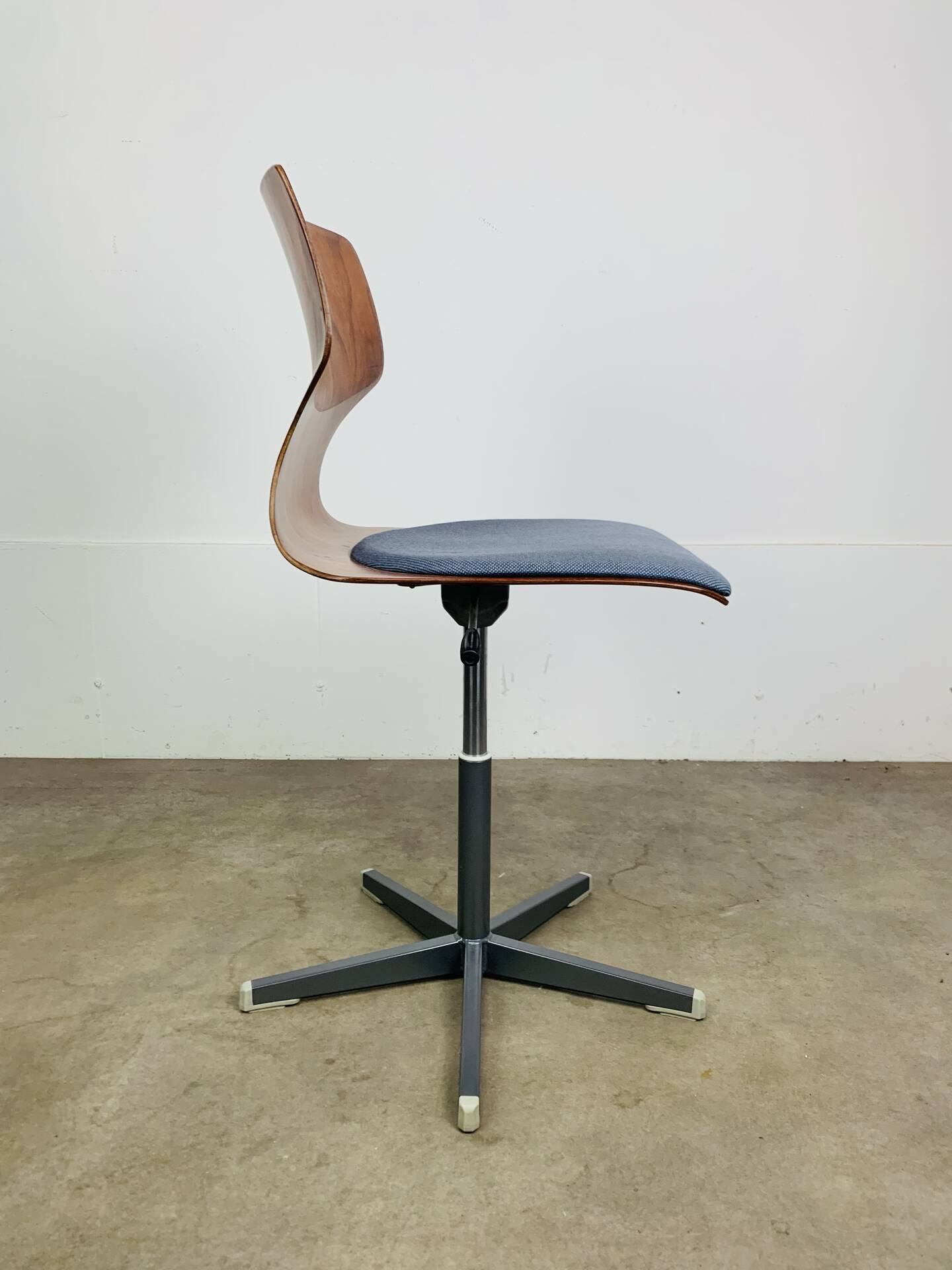 Pagholz Pagwood office chair, swivel