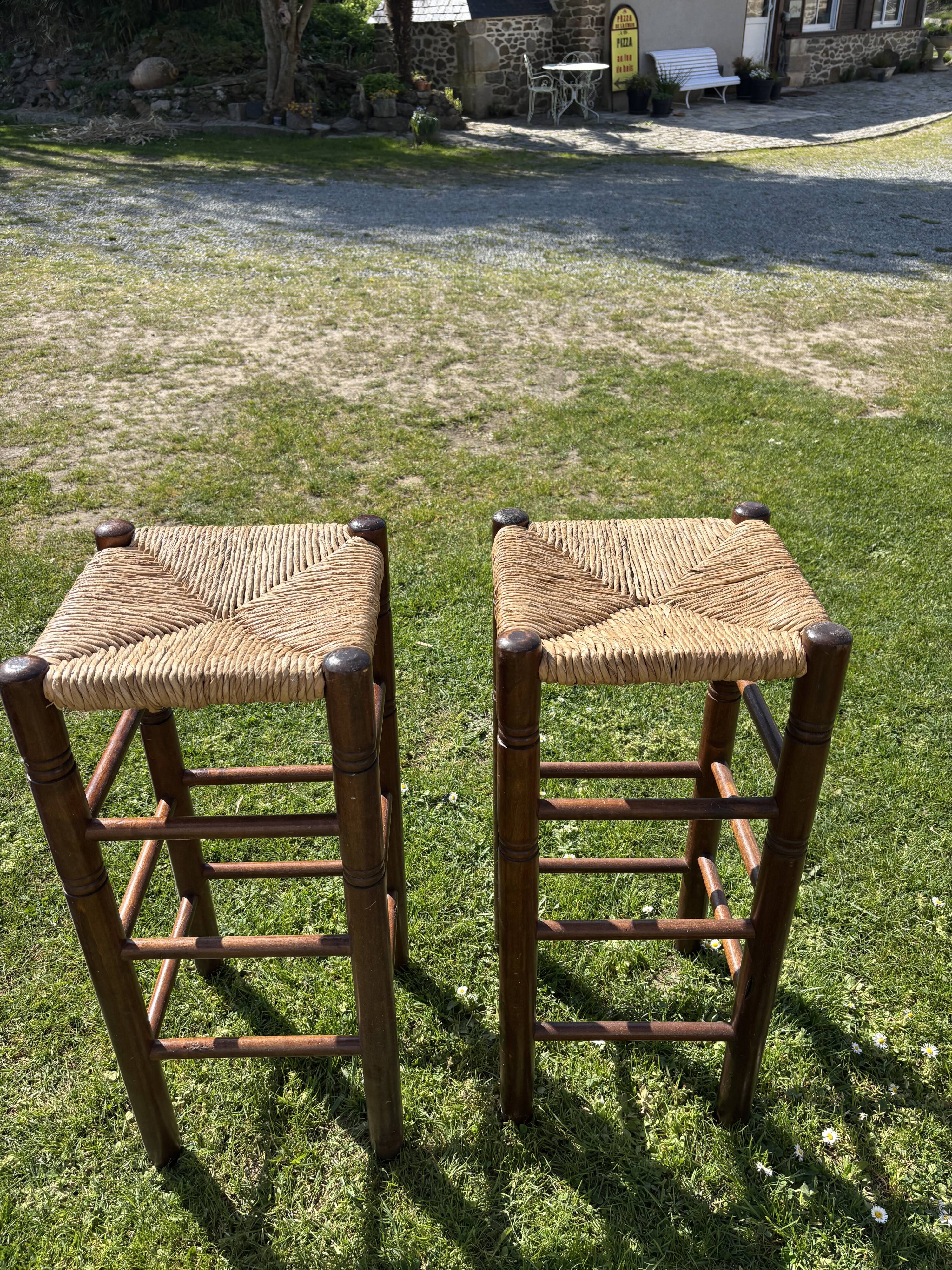 5 Charlotte Perriand-style wooden and straw bar stools