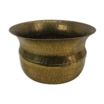 Hammered golden brass pot cover old brass flowers pot