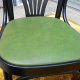 Paire de fauteuils type bistrot skai