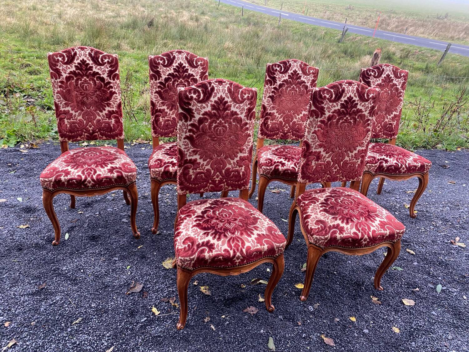 6 chaises de style Louis XV