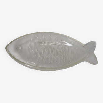 Ramekin glass fish